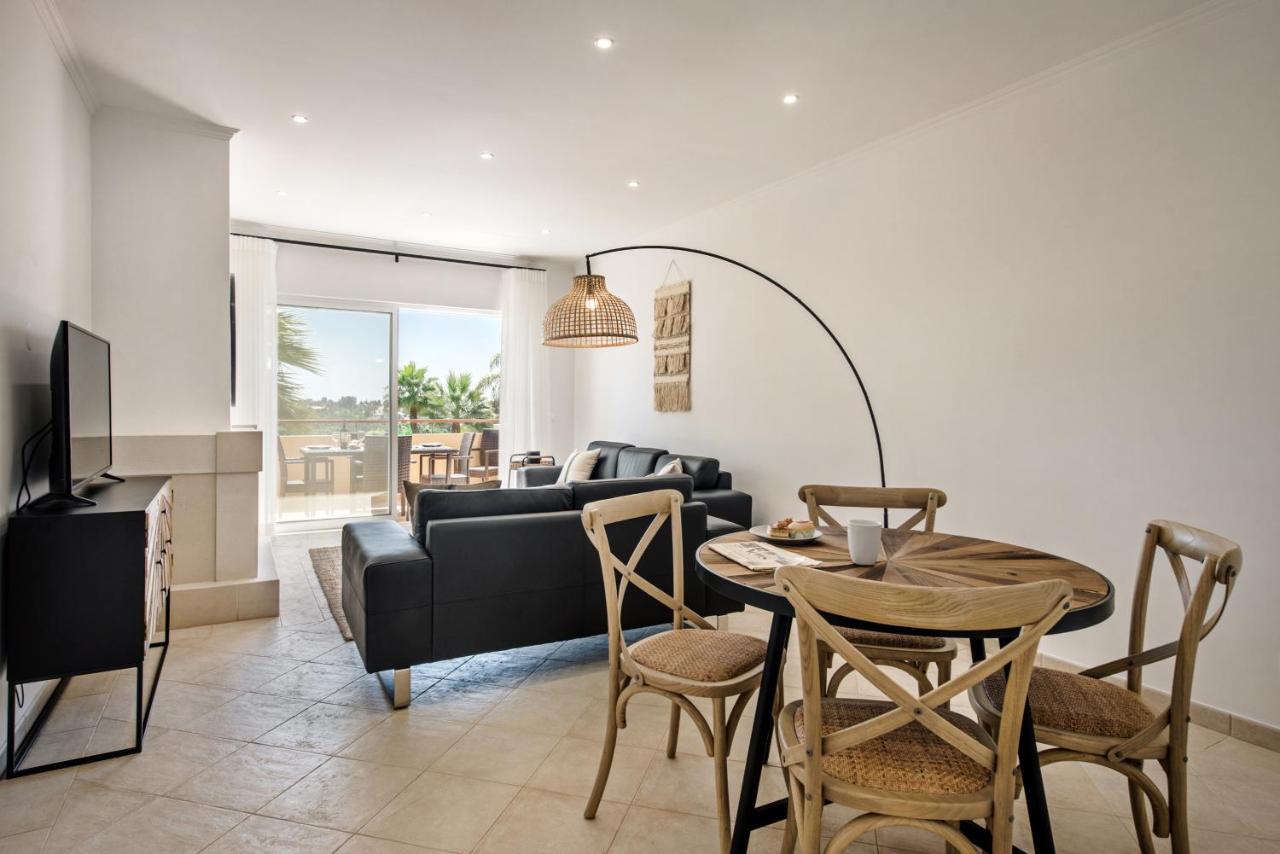 Modern And Spacious Two Bedroom Apartment Carvoeiro  Buitenkant foto