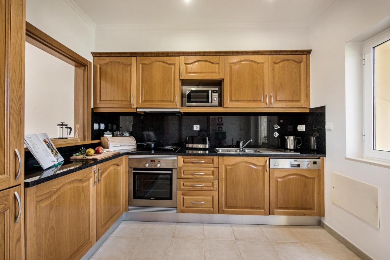 Modern And Spacious Two Bedroom Apartment Carvoeiro  Buitenkant foto